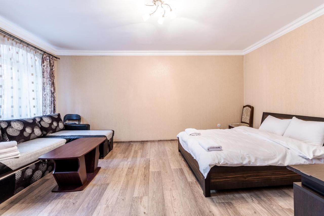 New Ruska Apartment Lviv Kültér fotó